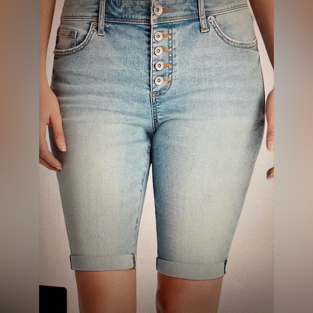 Chaps Denim Cuffed Shorts Bermuda 12/31 button fly - Picture 5 of 6